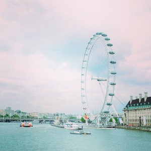 London Eye. Một khoảng trời nhung nhớ.